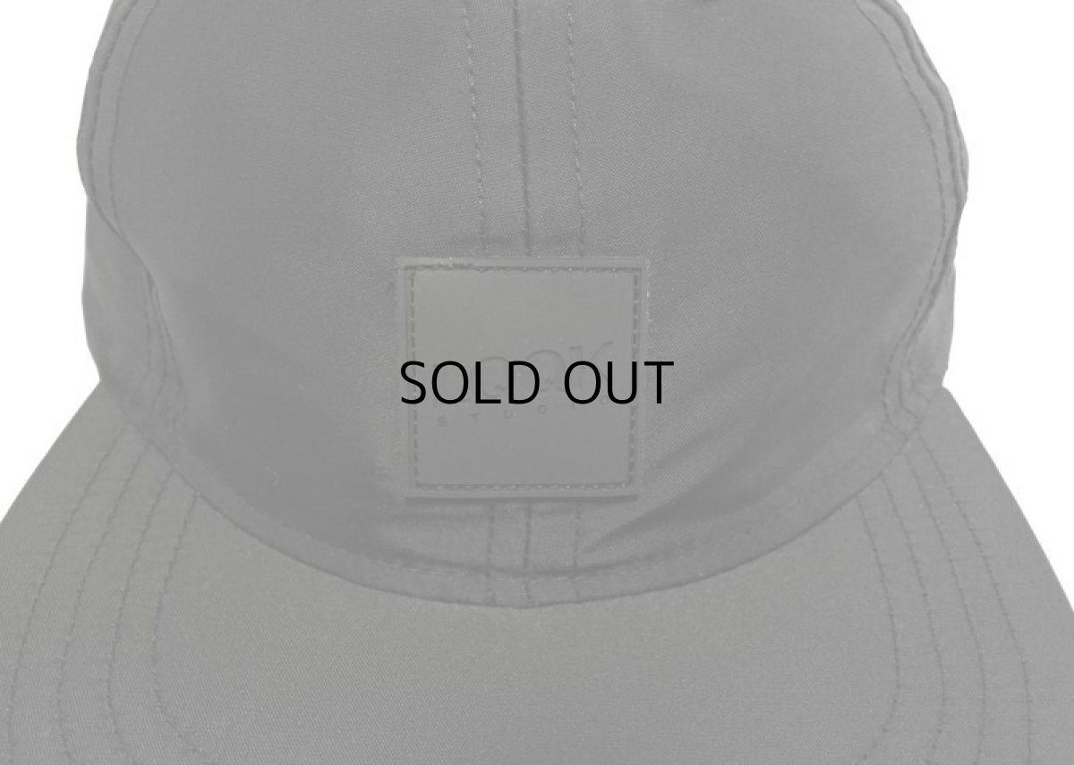 画像2: LQQK STUDIO RUBBER LOGO NYLON STRAPBACK CAP (2)