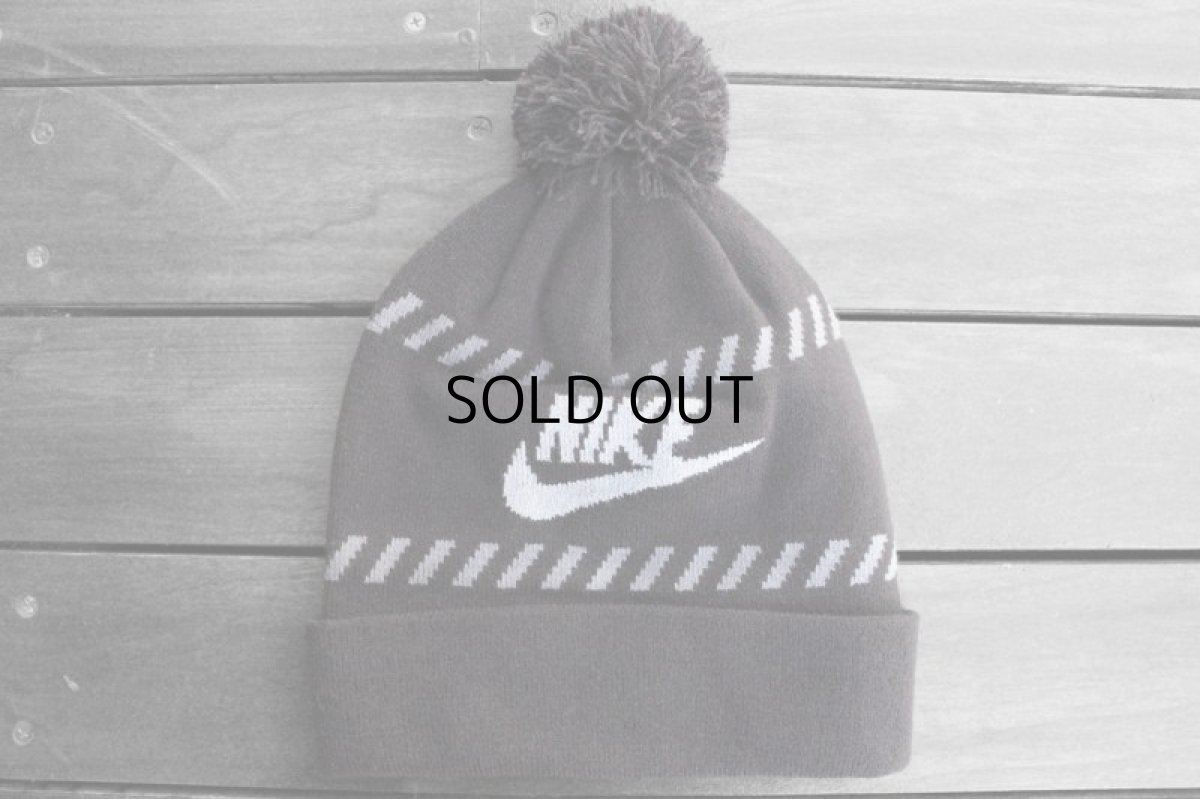 画像2: NIKE POMPOM BEANIE (2)