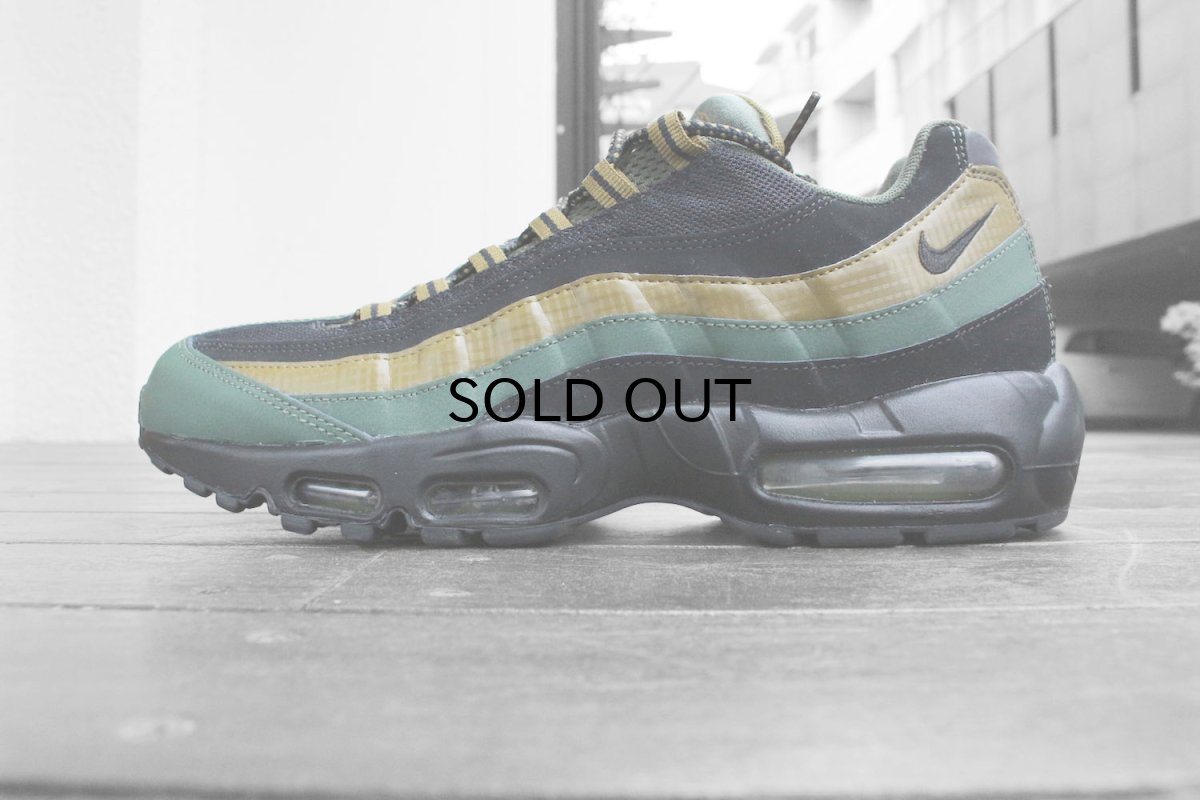 画像1: NIKE AIR MAX 95 ESSENTIAL (1)