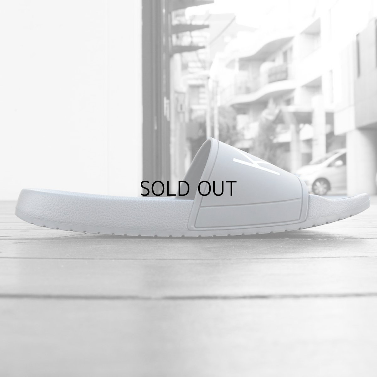 画像4: CALVIN KLEIN LOGO SLIDE (4)