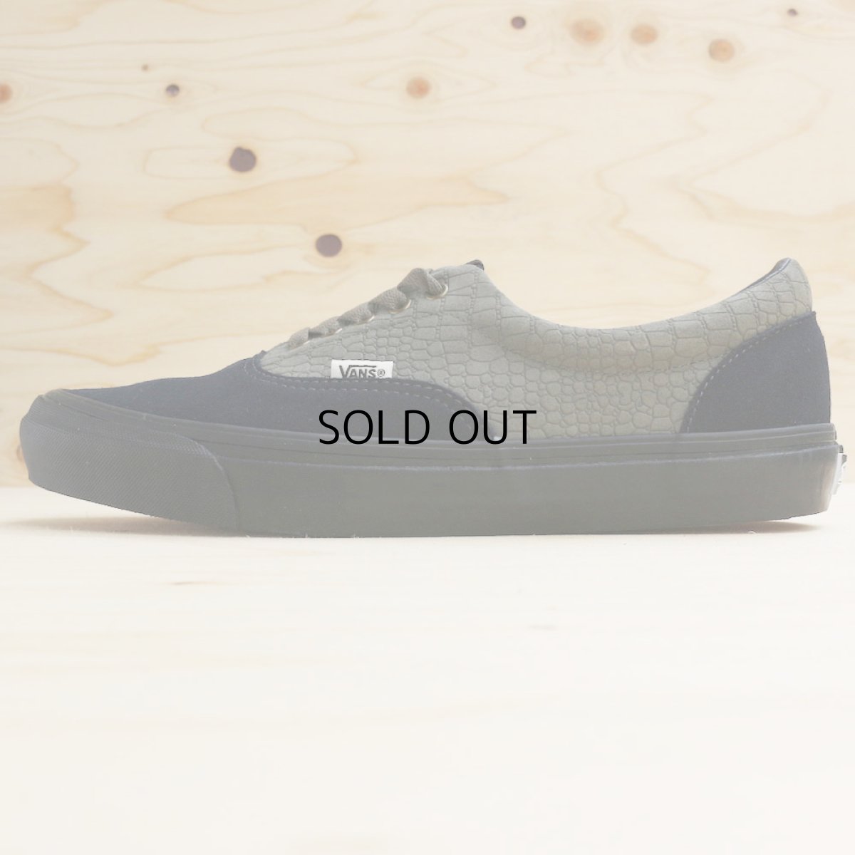 画像1: VANS VAULT X WTAPS OG ERA LX (1)