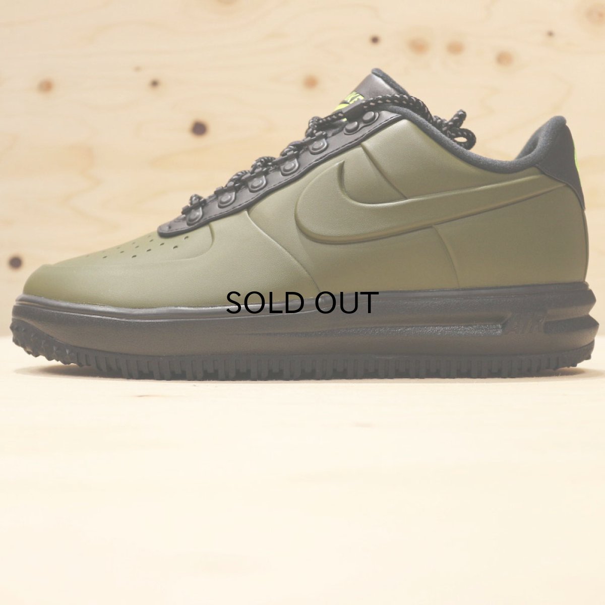 画像1: NIKE LUNAR FORCE 1 DUCKBOOT LOW (1)