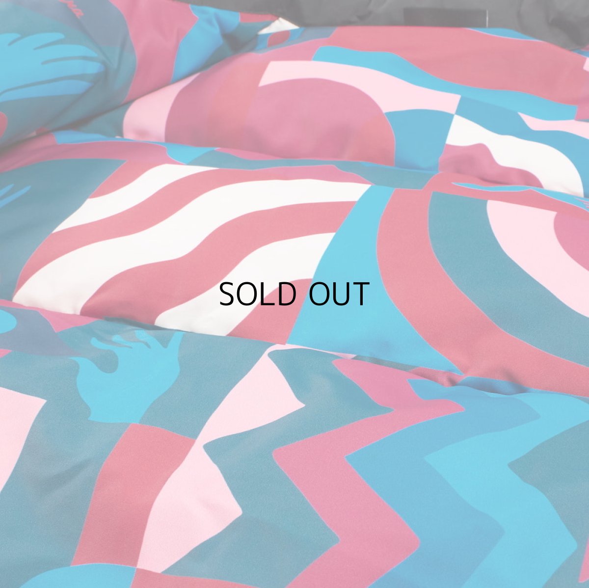 画像7: BY PARRA PUFFER JACKET GRAB THE FLAG PATTERN (7)