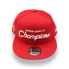 画像1: NEW ERA NFL SUPER BOWL LV CHAMPIONS TAMPA BAY BUCCANEERS RETRO SCRIPT 9FIFTY SNAPBACK CAP (1)