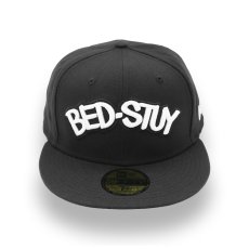 画像1: NEW ERA NBA BROOKLYN NETS CITY EDITION "ERIC HAZE BED STUY" 59FIFTY CAP (1)