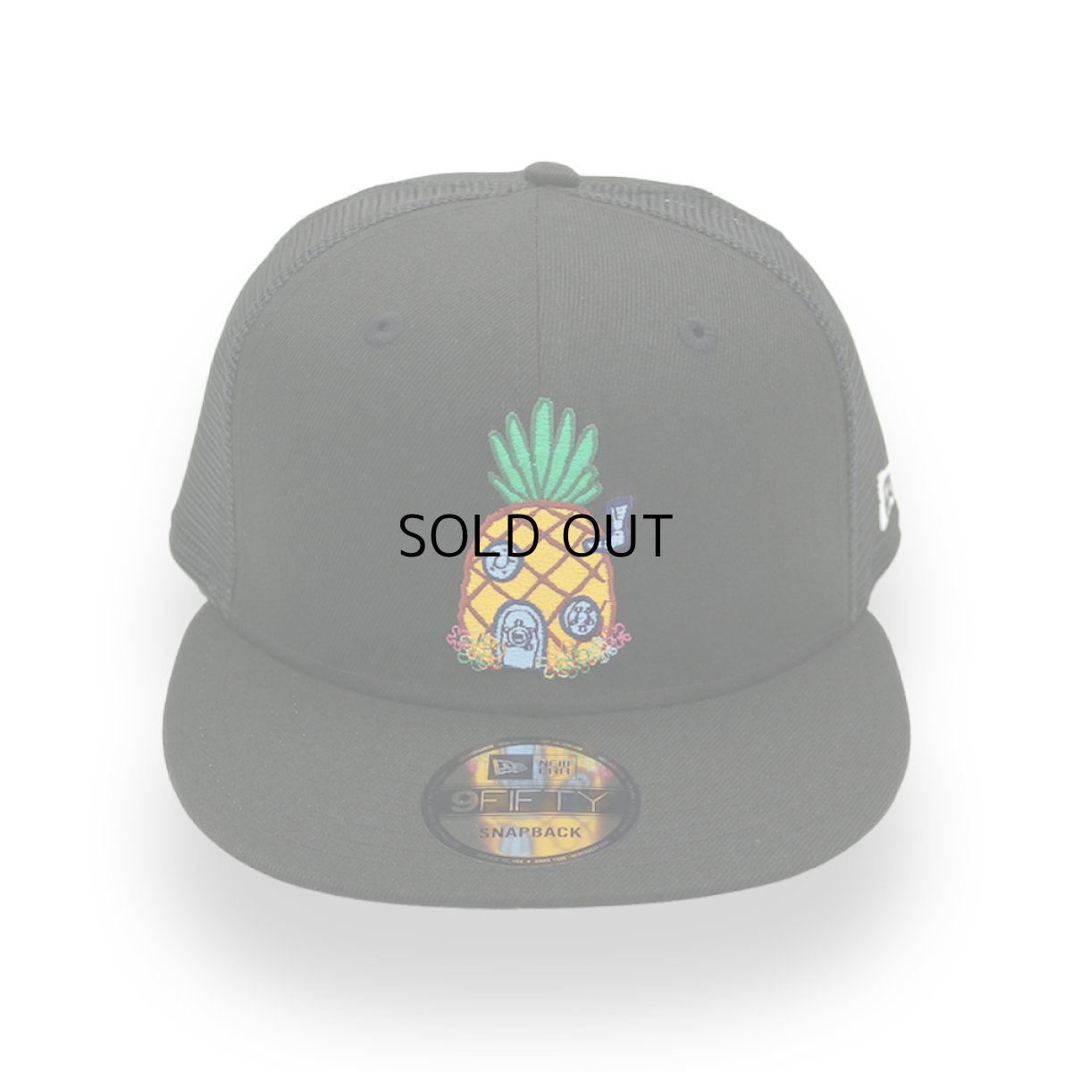画像1: NEW ERA X SPONGEBOB SQUAREPANTS "PINEAPPLE HOUSE" MESH TRUCKER 9FIFTY SNAPBACK CAP (1)