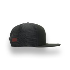 画像2: NEW ERA X SPONGEBOB SQUAREPANTS "SQUIDWARD" MESH TRUCKER 9FIFTY SNAPBACK CAP (2)