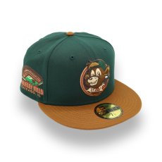 画像1: NEW ERA CHICAGO CUBS MASCOT CLARK WRIGLEY FIELD SIDE PATCH 59FIFTY (1)